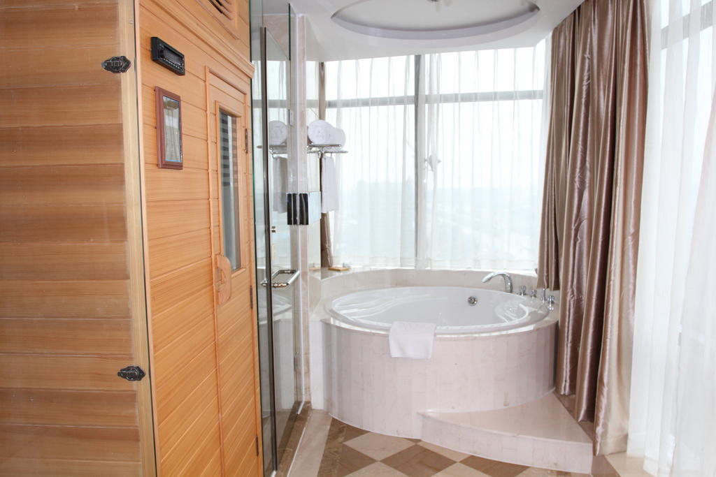 Nanhai Jiayi International Hotel Foshan Room photo
